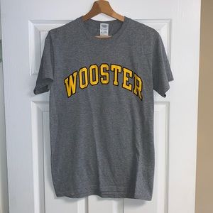 College of Wooster gray T-shirt, size small